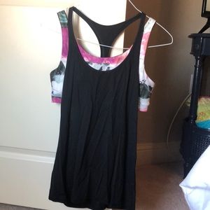 Lululemon tank w/ sports bra